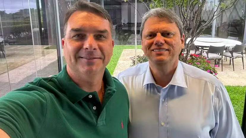 O recado de Tarcísio a Flávio Bolsonaro após o último Datafolha