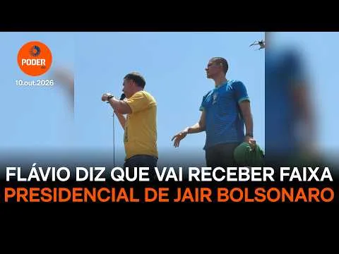 Flávio diz que vai receber faixa presidencial de Jair Bolsonaro