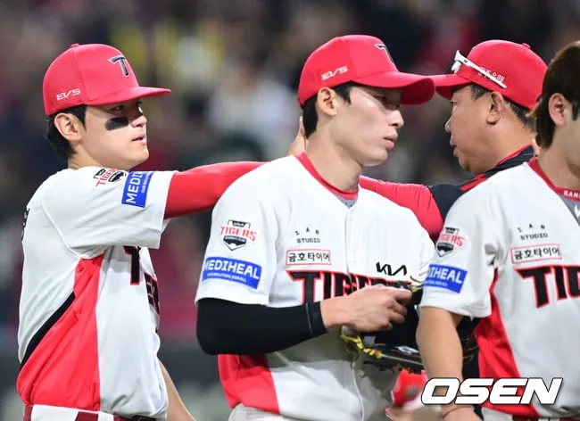 LG 이기자 KIA도 웃었다...'김도영 나성범 카스트로 4홈런 폭죽' 1승 남긴 이범호 "중심타자 활약 돋보였다" [오!쎈 광주]