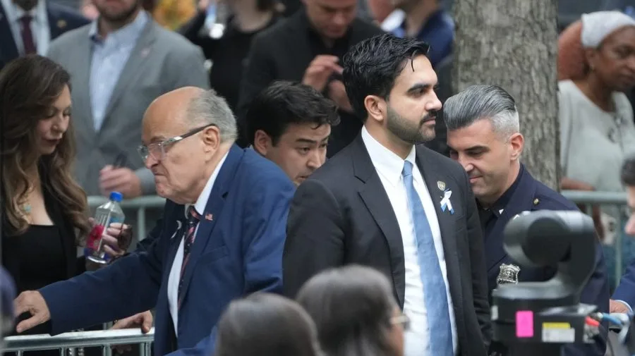 Mamdani and Giuliani shake hands at 9/11 commemoration