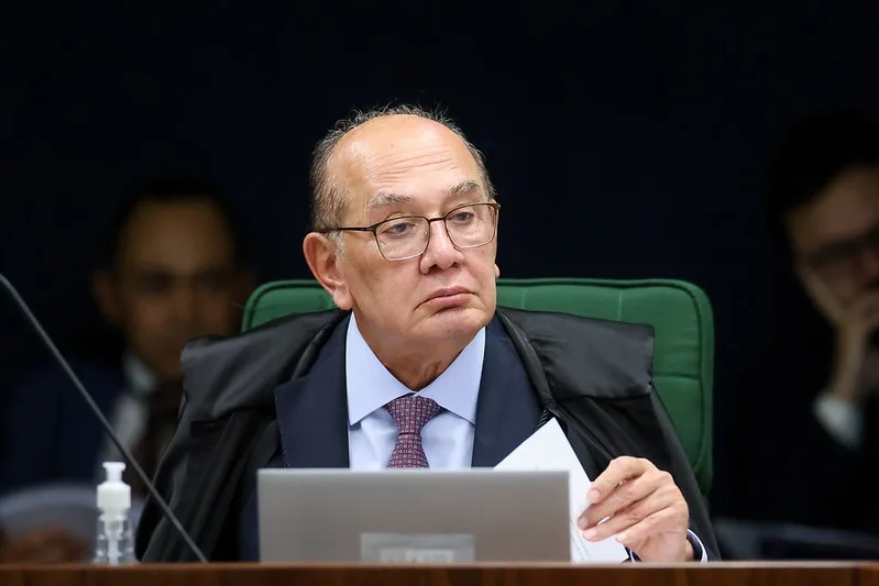 Crise no STF: Gilmar se junta a Zanin e pede acesso integral ao celular de Vorcaro