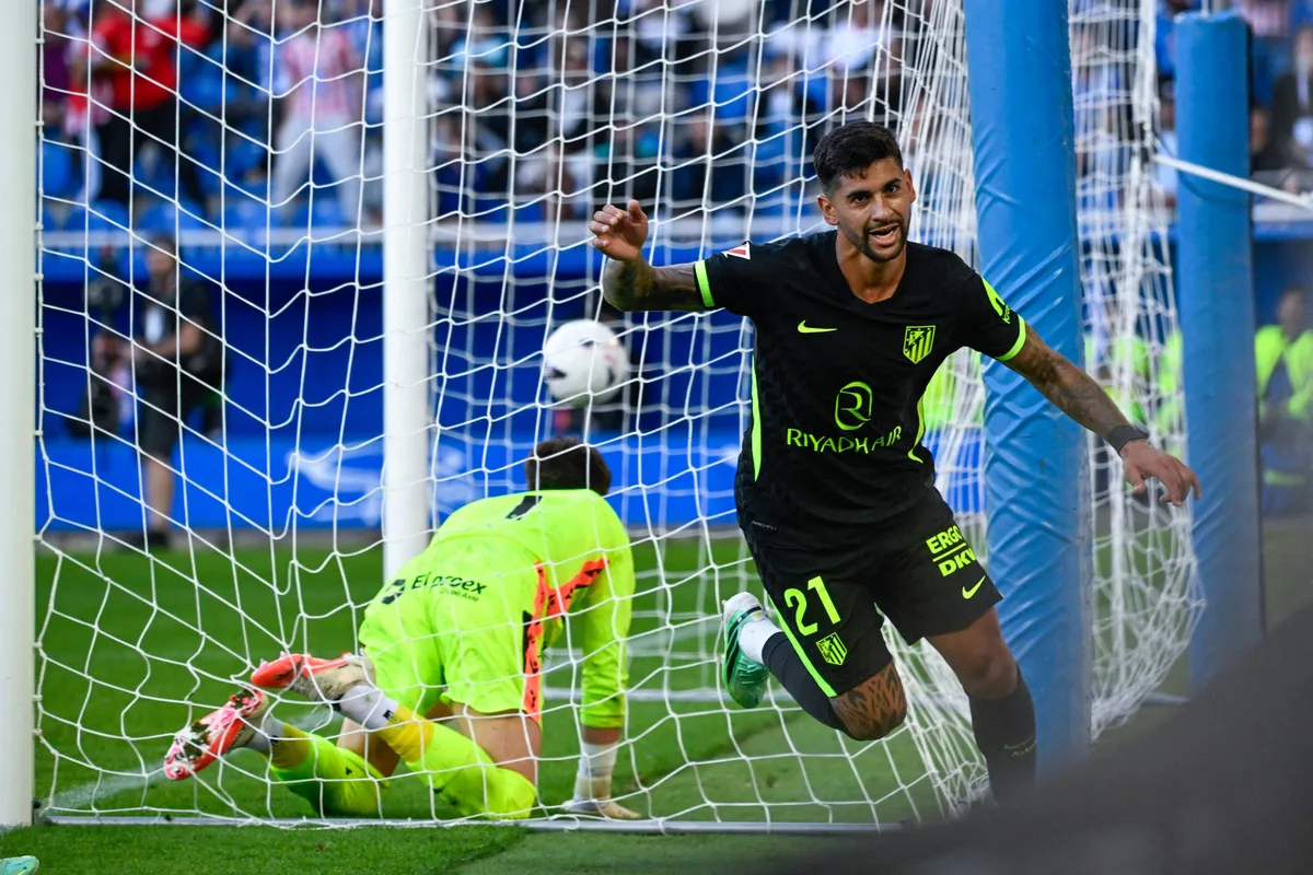 Atlético de Madrid le ganó a Alavés con un gol de cabeza de Cuti Romero: buen ingreso de Julián Alvarez