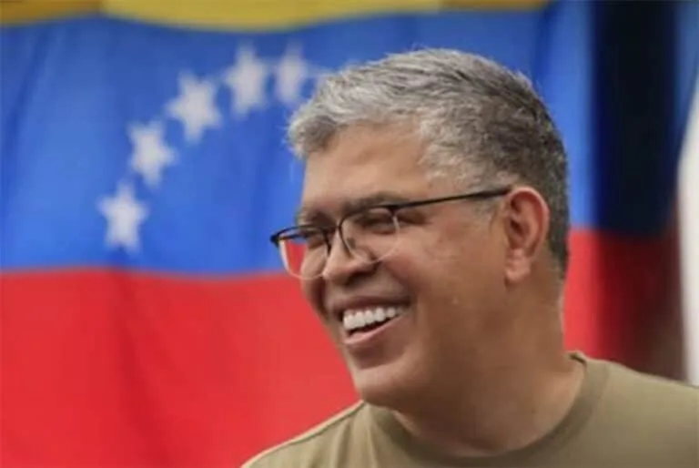 Elias Jaua: “Povo venezuelano vai se levantar, derrotar Trump e recuperar sua soberania”
