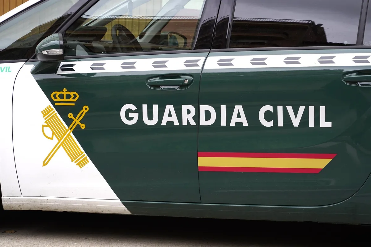 Hallan el cuerpo sin vida de una mujer que había desaparecido esta tarde en el mar en Sagunt