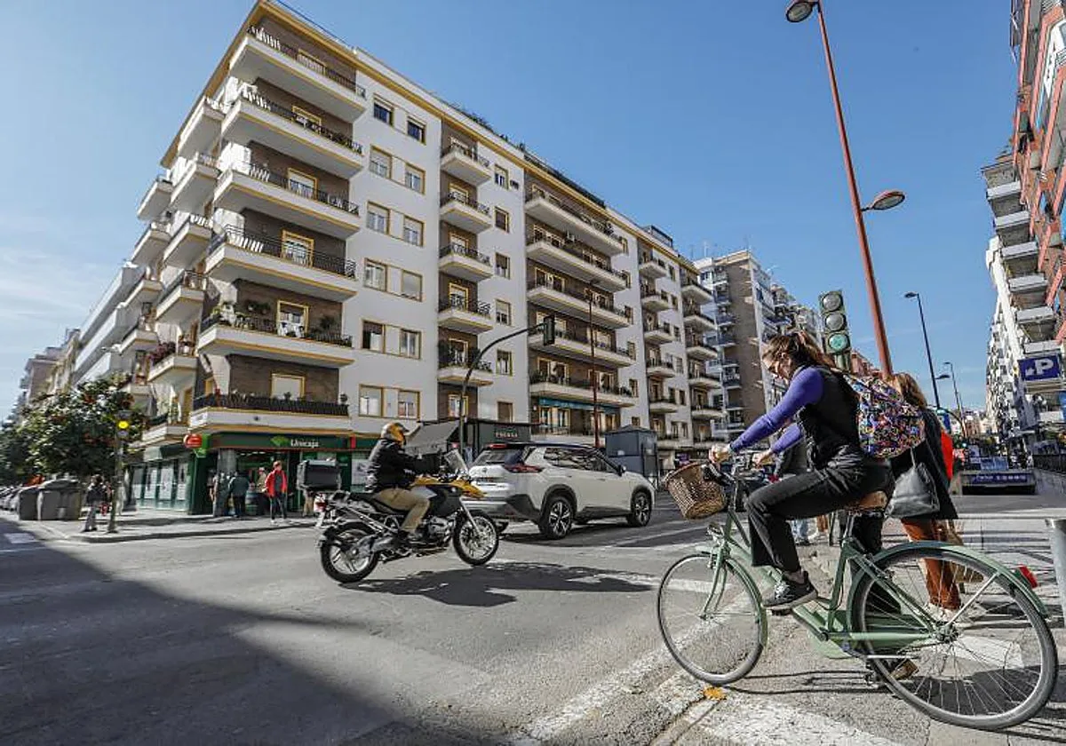 Solo hay dos barrios de los que los sevillanos presumen: Triana y Los Remedios marcan el techo del orgullo local