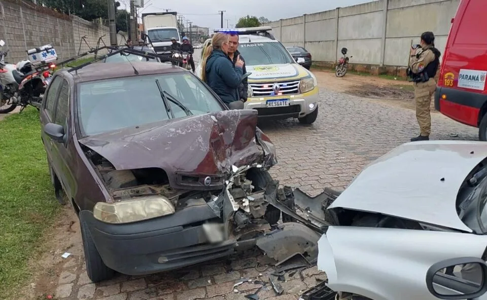 Confusão em São José dos Pinhais! Motorista invade contramão, provoca acidente e é preso por dirigir bêbado