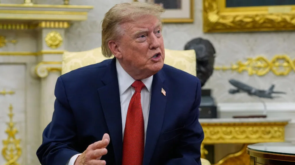 Dialogue rompu entre les États-Unis et l'Iran, les Émirats suspendent le commerce avec Téhéran