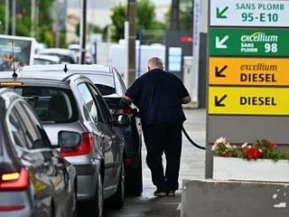 Carburant et électricité : ce qui se cache derrière les annonces de Sébastien Lecornu