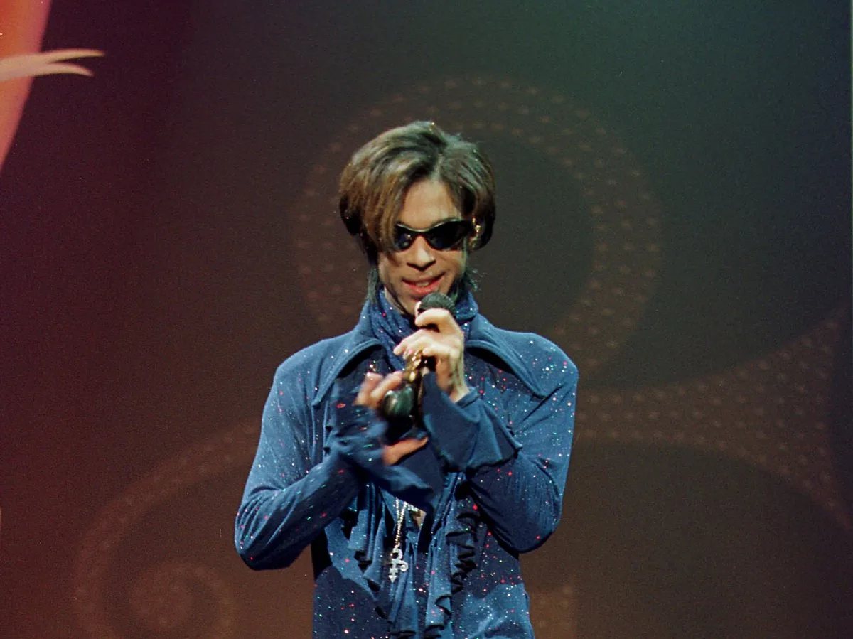Sony Music lança ‘Timeless’, álbum de Prince com dez canções inéditas