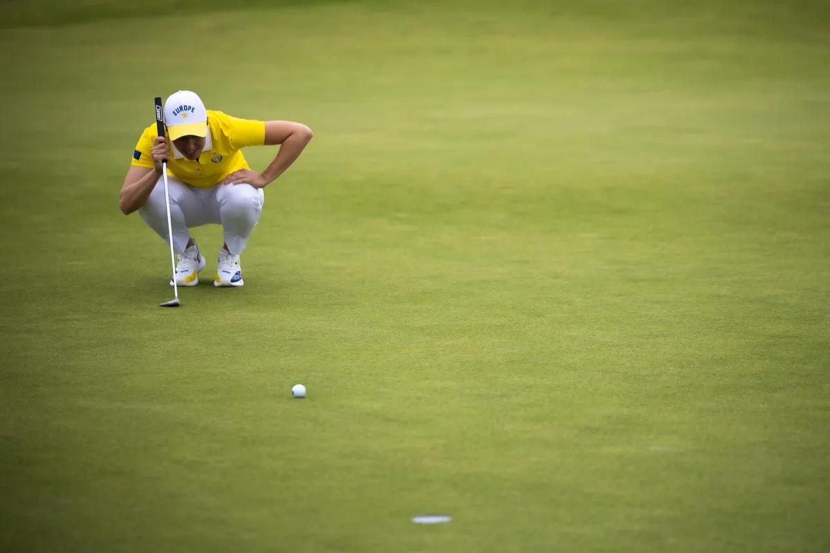 Europa y Estados Unidos llegan al domingo con todo por decidir en la Solheim Cup