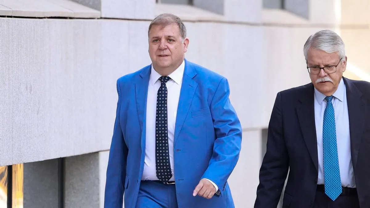 El ex jefe de gabinete de Pedro Sánchez en el PSOE pide al juez que le devuelva su móvil tras ser clonado