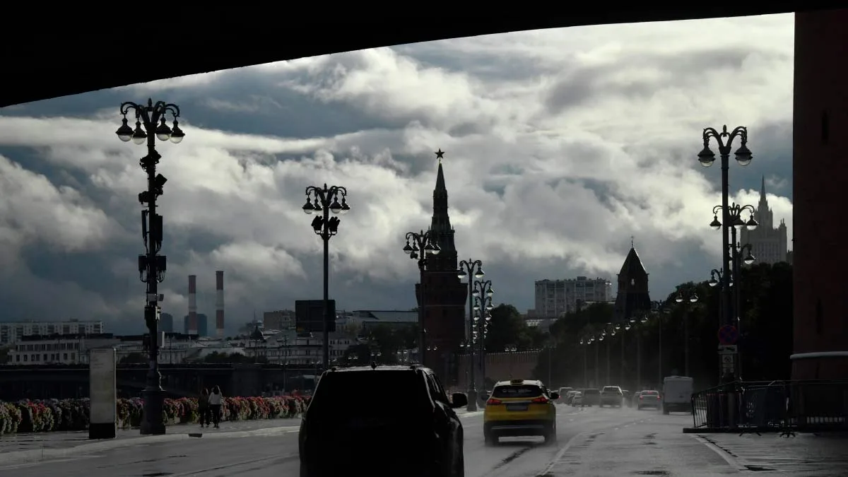 В Москве 1 сентября начнется с прохладной и дождливой погоды, но днем потеплеет