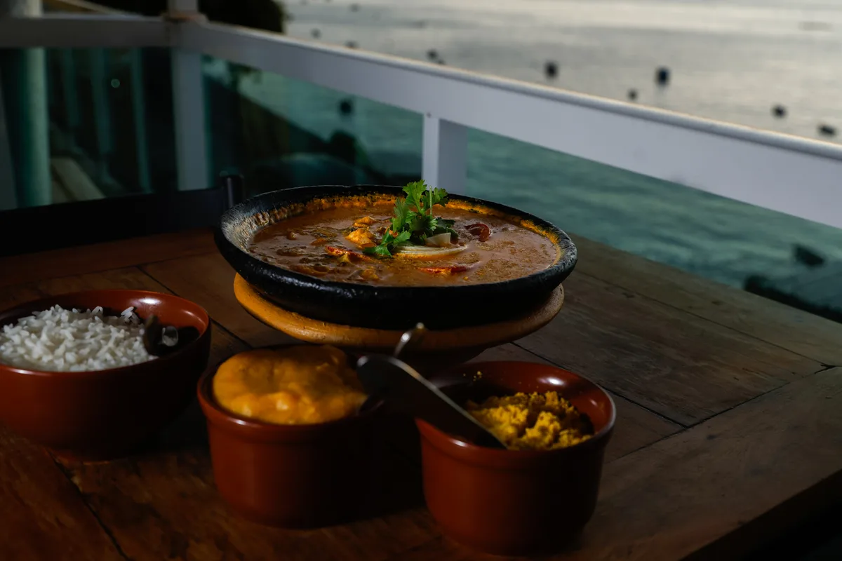 Comida baiana atrai turistas e influencia escolha pelo destino; veja