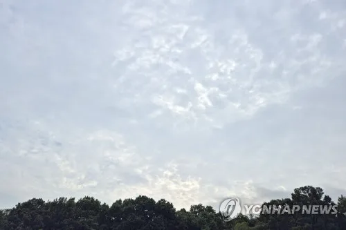 대구·경북 가끔 구름 많고 곳곳 소나기…낮 최고 30∼36도