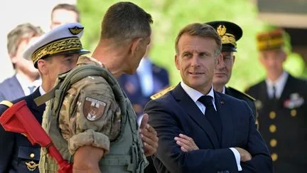 Emmanuel Macron baptise la première promotion du nouveau service national du nom d'un résistant fusillé à 16 ans