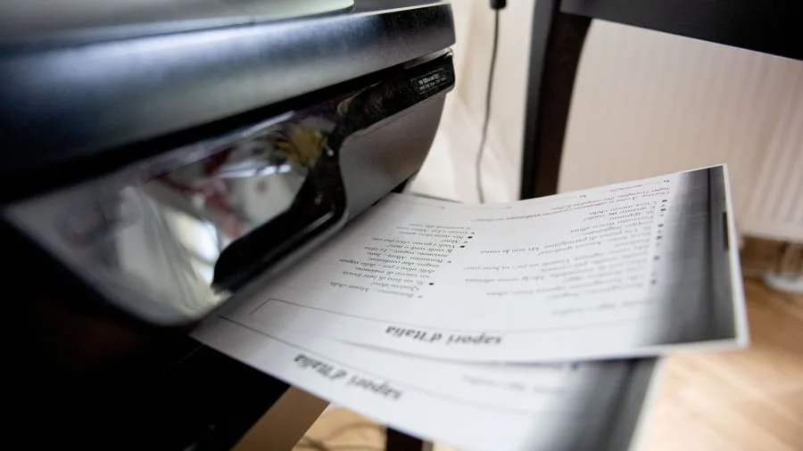 Endlich drucken ohne Kabel: Alter Drucker, neue Freiheit: Fritzbox bringt ihn ins WLAN
