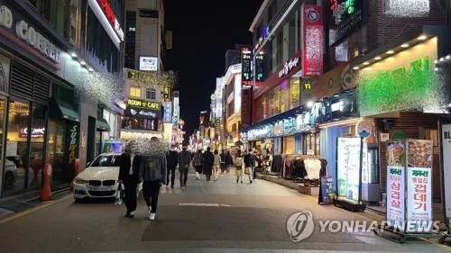 [K골목] 외국인 관광객에 색다른 서울을…달빛야장·로컬상권 육성