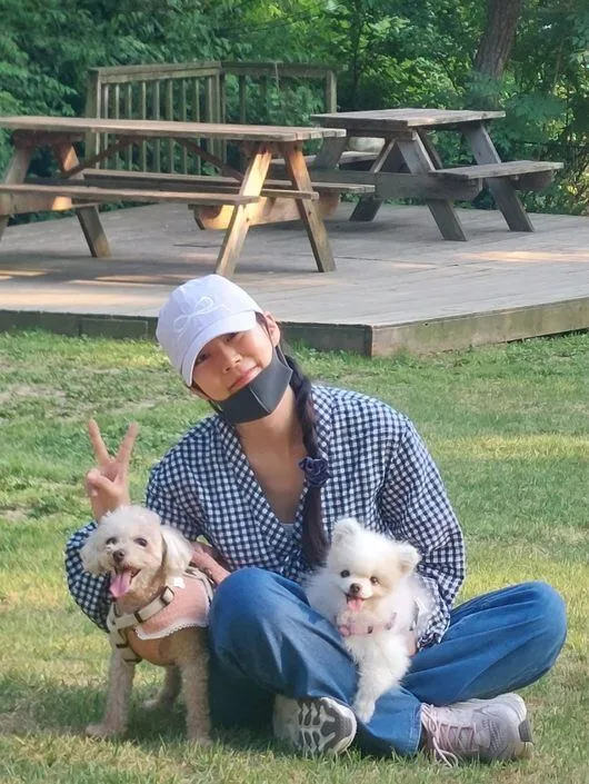 카라 한승연, 반려견 떠나보냈다…10개월 만에 또 '눈물'
