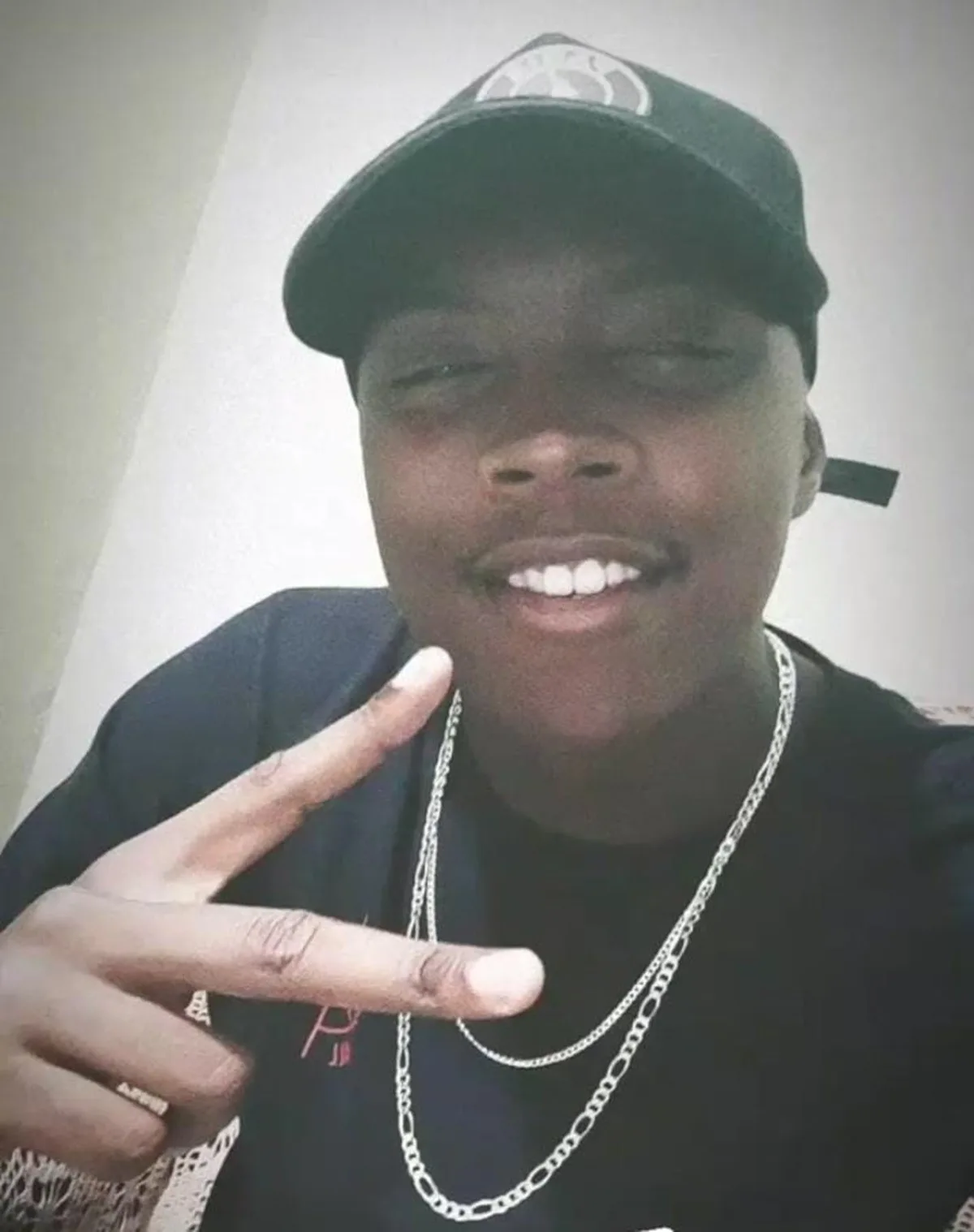 Quem era o motoboy que morreu em acidente com caminhão em MG; esposa está grávida