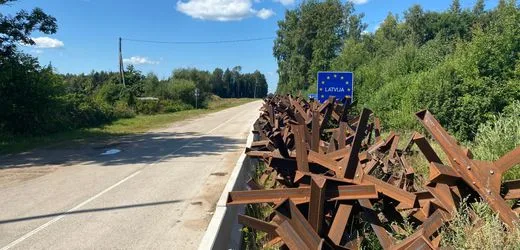 Lettland entdeckt weiteren Minitunnel unter Grenzzaun zu Belarus