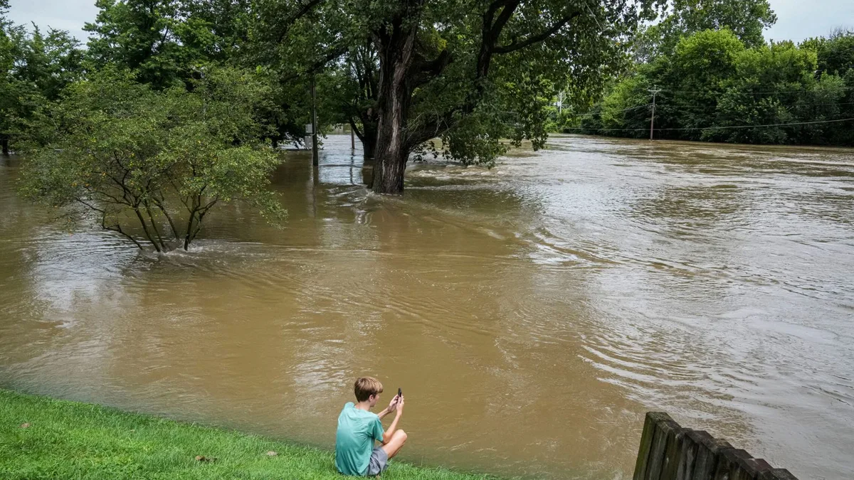 Al menos 5 muertos por las inundaciones más graves en 30 años en Indiana (EEUU)