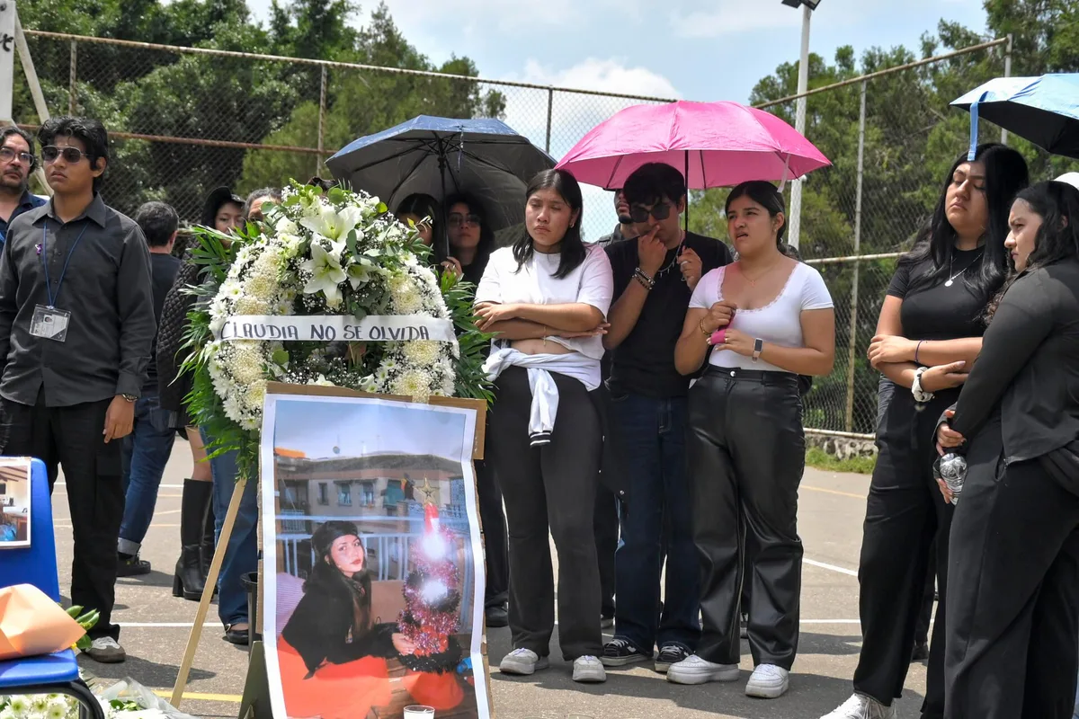 Alumnos de la UAEM exigen justicia tras feminicidio de Claudia Tacoronte: ‘Sentimos indignación’