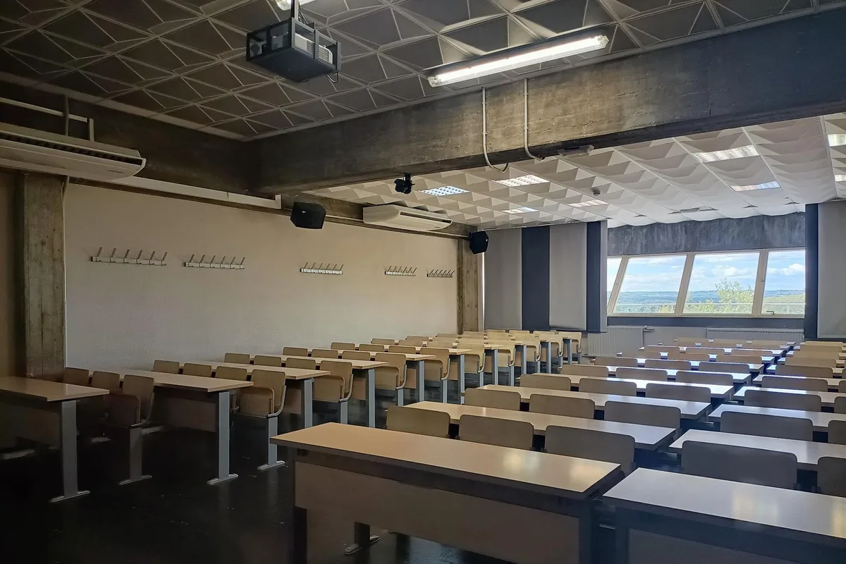 El Instituto de las Mujeres propone guías con la UCM para incluir "una mirada feminista" en la docencia