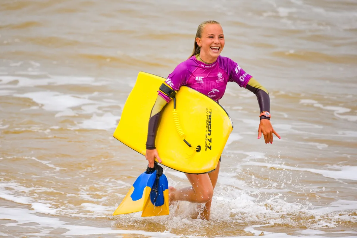 Francesa alcança nota 10 no 4º dia do ArcelorMittal Wahine Bodyboarding Pro