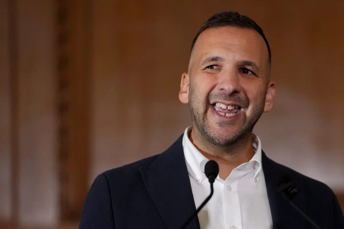 Zack Polanski says he will stand in by-election to replace Keir Starmer