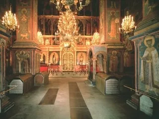 La Russie envoie des reliques d’un prince russe du XIVe siècle pour remonter le moral de ses troupes dans le Donbass