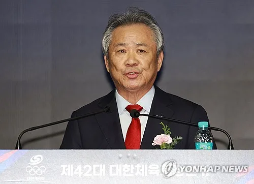 경찰, 이기흥 전 체육회장 부정채용 등 7개 혐의 불송치