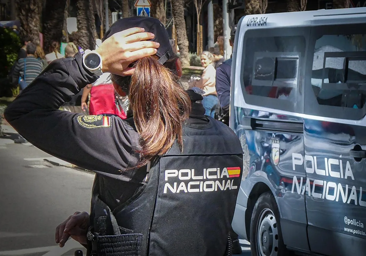 Investigado por pornografía infantil tras grabar desnudas a su hija y a siete amigas suyas