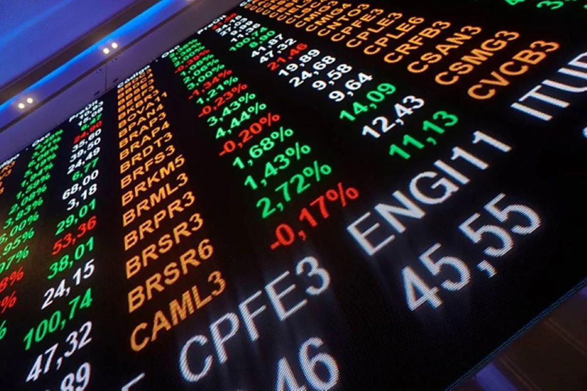 Bolsa abre estável e caminha para fechar semana em baixa após recorde