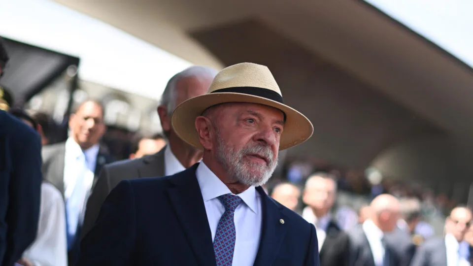 Chanceler e deputados do Paraguai criticam fala “infeliz” de Lula e cobram que canhão seja devolvido