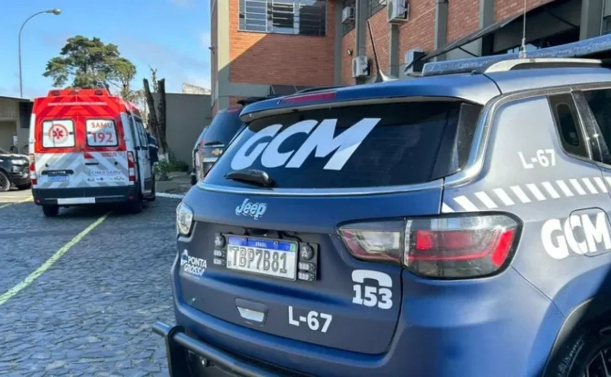 Homem é preso suspeito de dar tapas no rosto, mordidas e tentar enforcar ex-namorada em motel