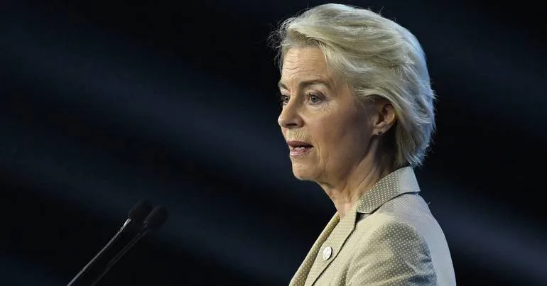 Von der Leyen diz que Rússia ataca por estar a perder guerra
