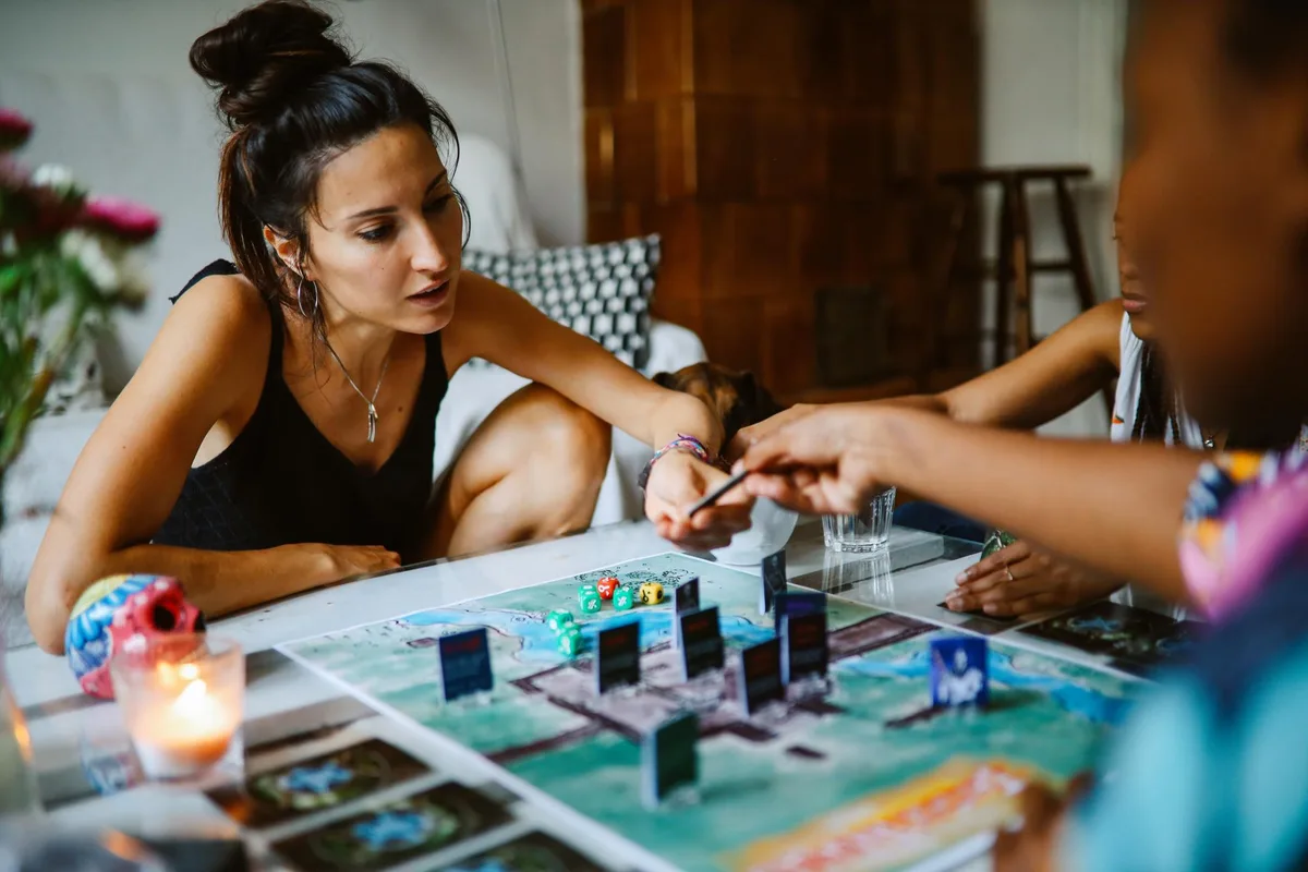 « Depuis vingt ans que je travaille en boutique, je n’en avais jamais autant vendu » : pourquoi le jeu de rôle revient en force