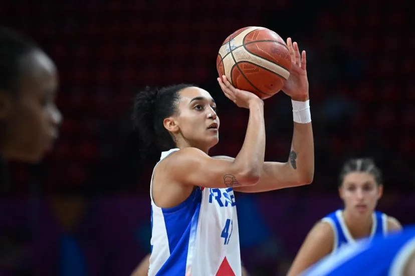 Première grande compétition pour Carla Leite, Leïla Lacan libérée dès jeudi : les Bleues avec leurs cadres de WNBA à la Coupe du monde