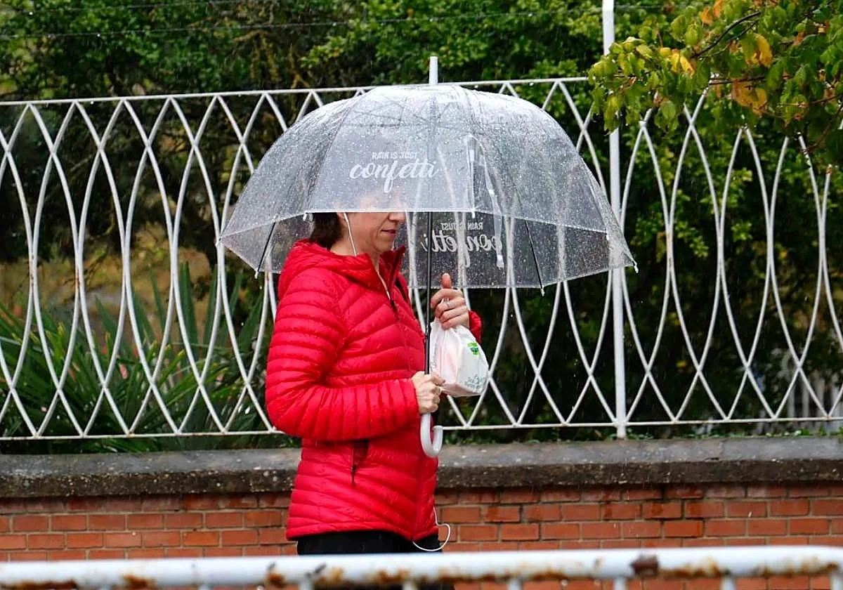 La Aemet avisa del tiempo en España para el festivo del 12 de octubre: probables chubascos «localmente fuertes» en estas zonas