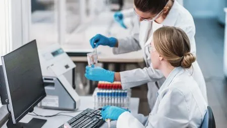 Anthropic eröffnet Biologie-Labor unter anderem für Medikamentenforschung
