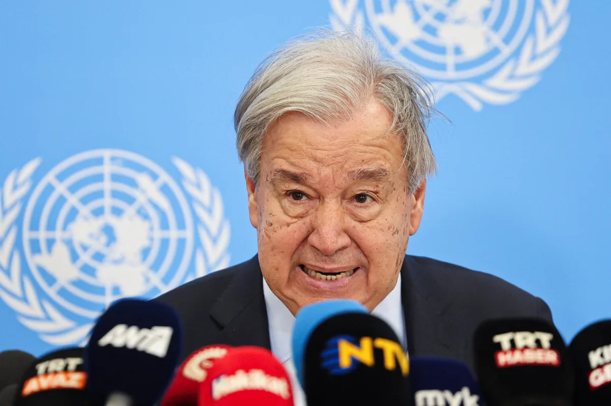 El secretario general de la ONU pidió a Estados Unidos e Irán que retomen las negociaciones para poner fin a la guerra