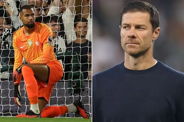 Xabi Alonso's four-word message to Robert Sanchez after Chelsea goalkeeper's nightmare