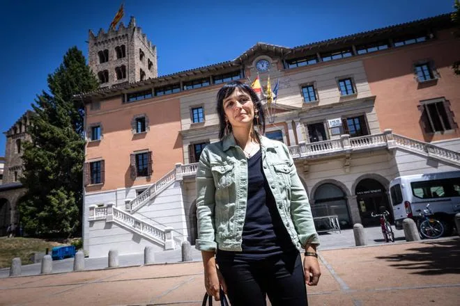 El jefe de la policía local de Ripoll denuncia al Ayuntamiento de Orriols por no reconocerle la categoría de inspector