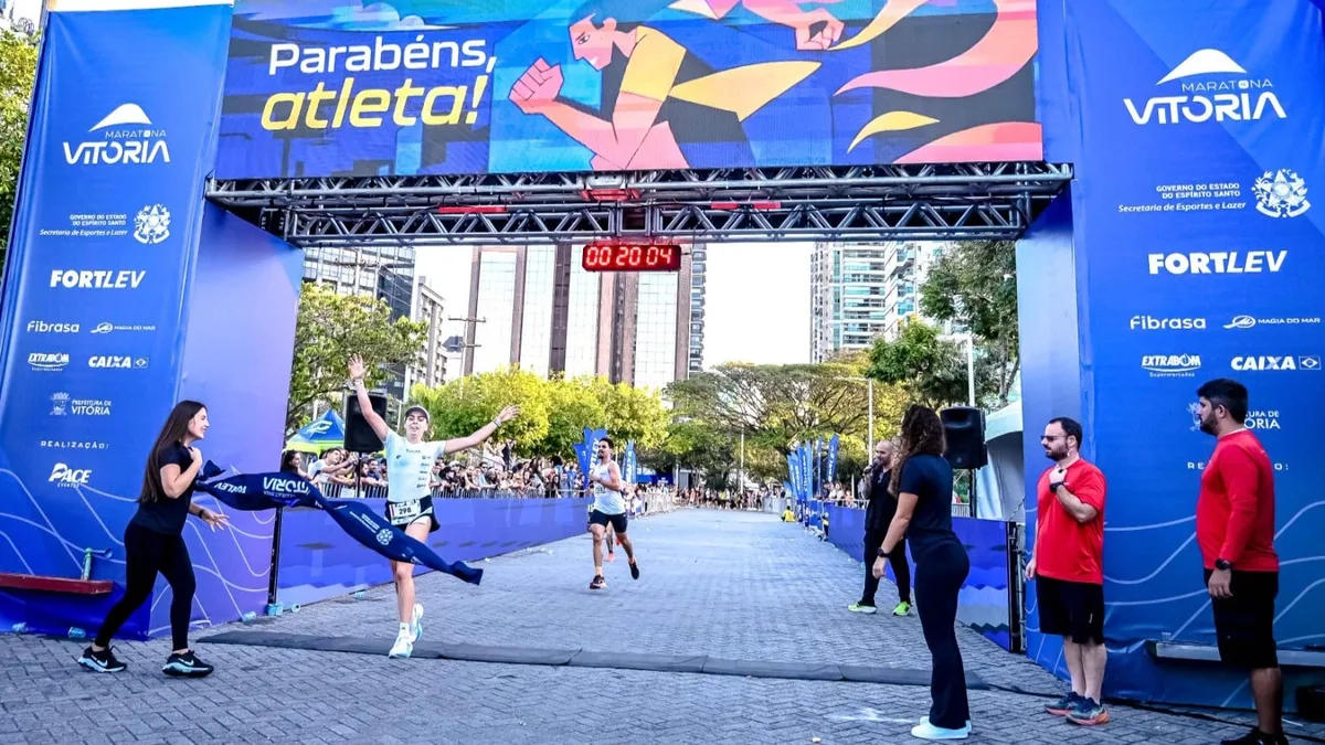 Vítima de atropelamento supera obstáculos e vence prova na Maratona de Vitória