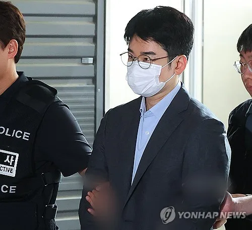 "흔적 남게 녹차라테"…'음료 피습 자작극' 정이한 사전 계획