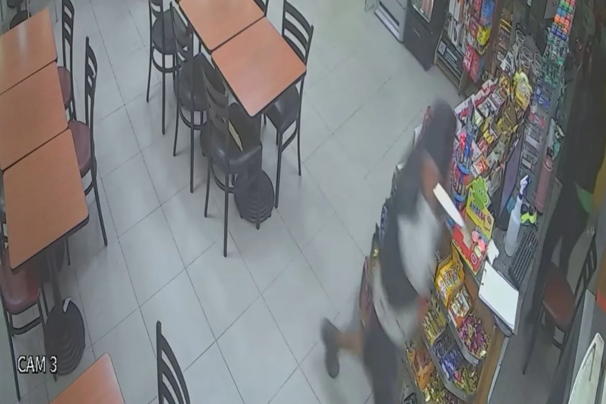Armado com faca, morador de rua assalta conveniência na Asa Norte