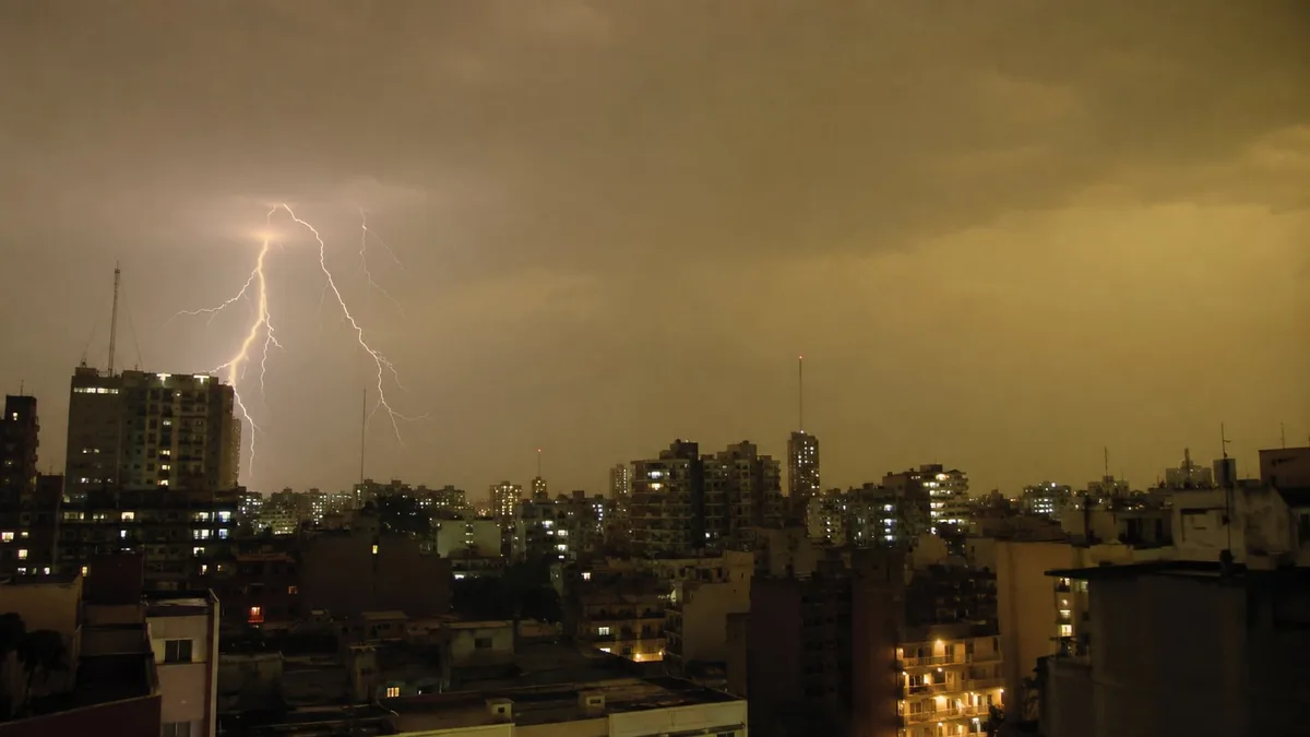 ¿Por qué Buenos Aires está tan nublada? El fenómeno climático detrás y el pronóstico para los próximos días