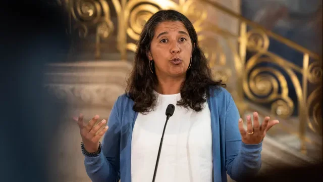 PCP acusa Governo de "corte brutal" no investimento público