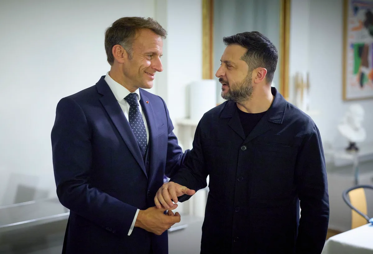 Macron se reúne con Zelenski en Nueva York y le promete apoyo de cara al invierno