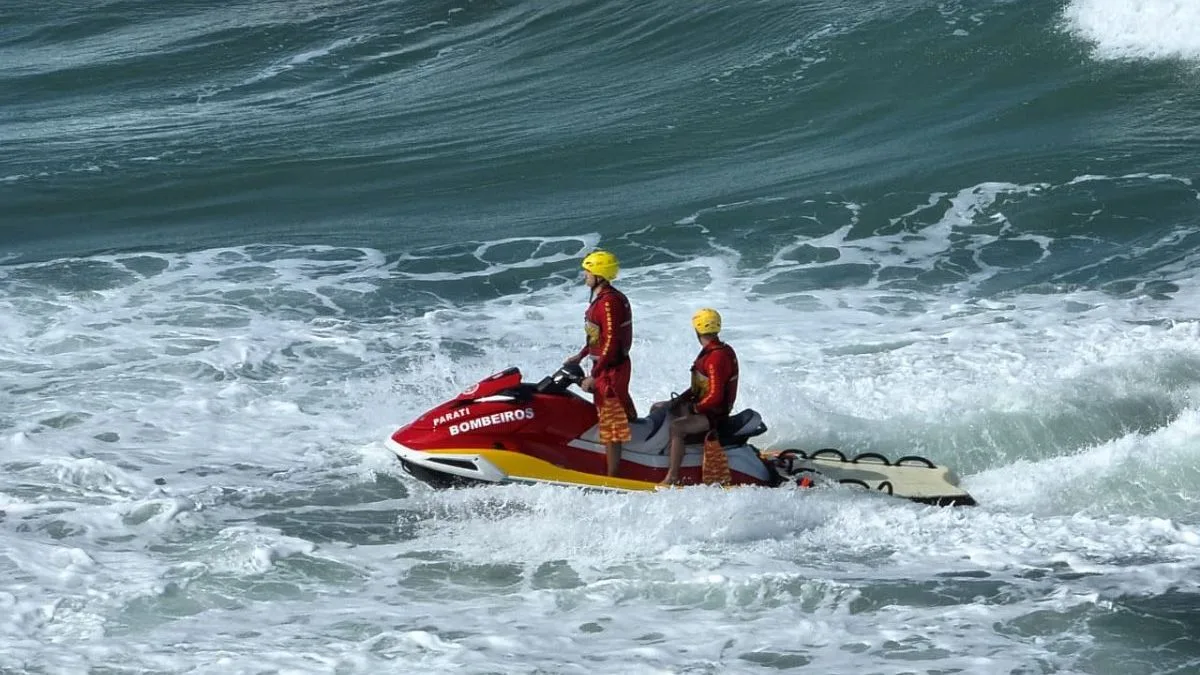 Surfista é encontrado sem vida em costão na Barra da Lagoa, em Florianópolis